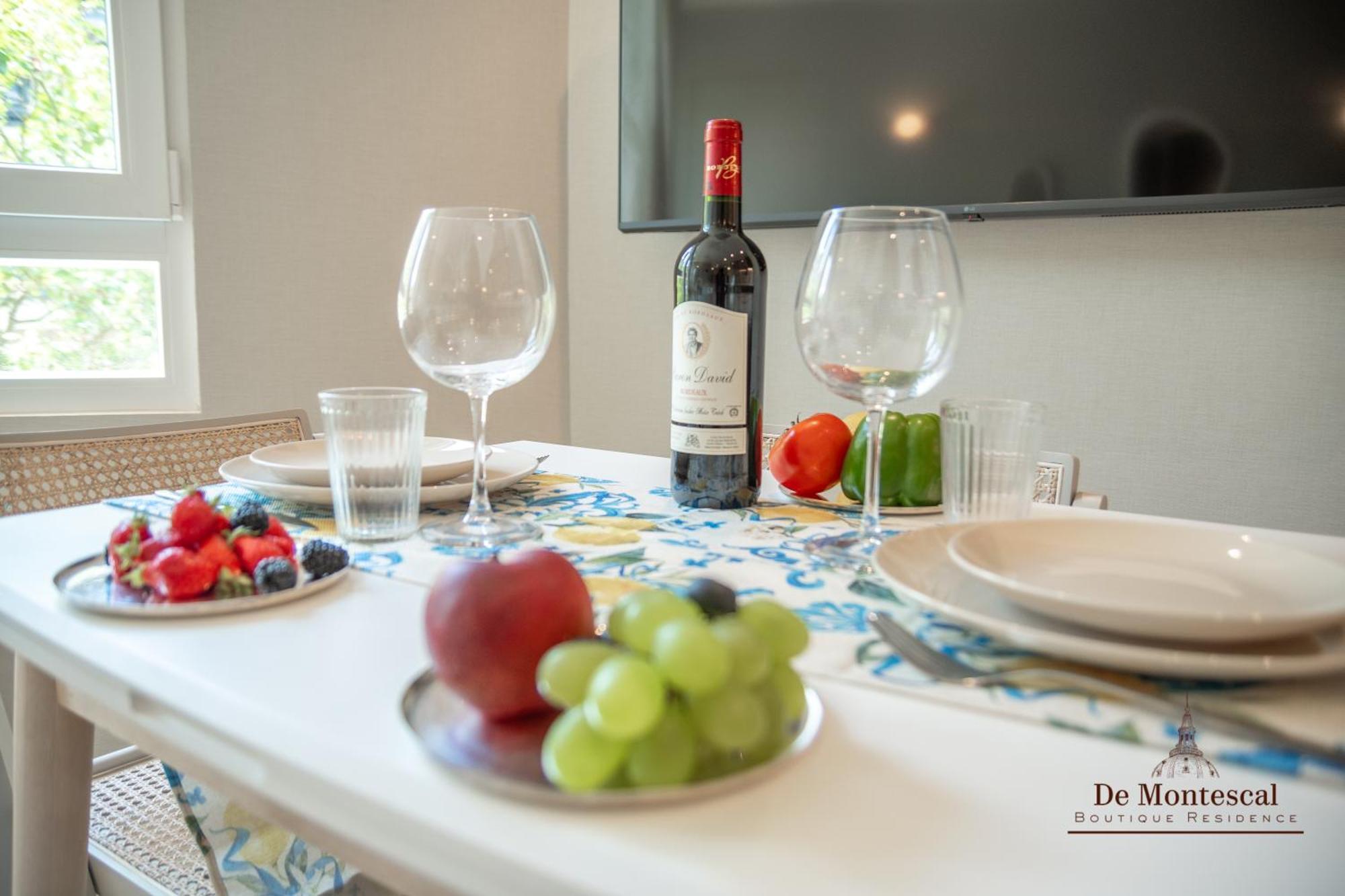 De Montescal Montparnasse Ac Appartment In A Prime Location 22 -36M2 París Exterior foto