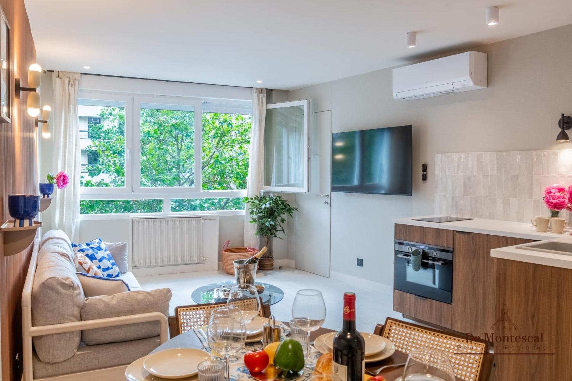 De Montescal Montparnasse Ac Appartment In A Prime Location 22 -36M2 París Exterior foto